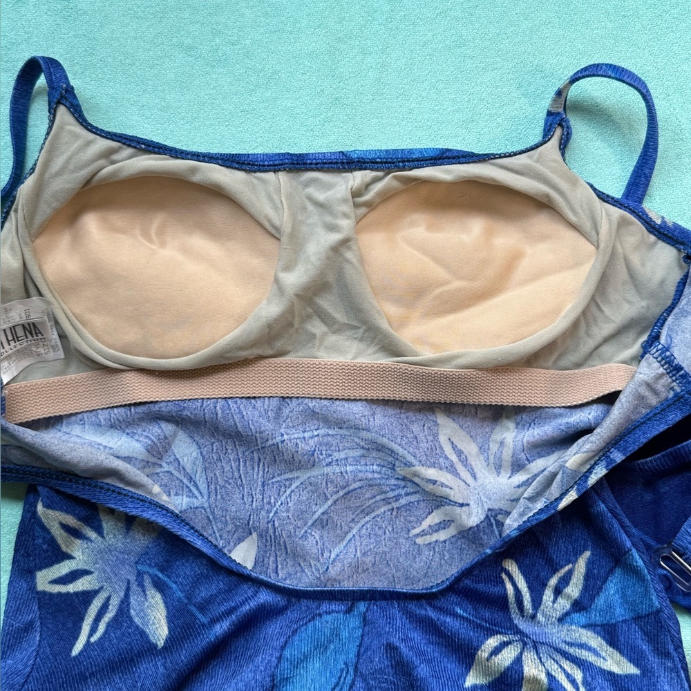 🌿🌺NWOT Sarong with matching 1 pc swim suit, Tropical, ATHENA, 2 piece set - Picture 9 of 16
